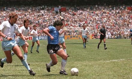 Maradona: Subastan el balón de la ‘Mano de Dios’ en más de 3 MDD
