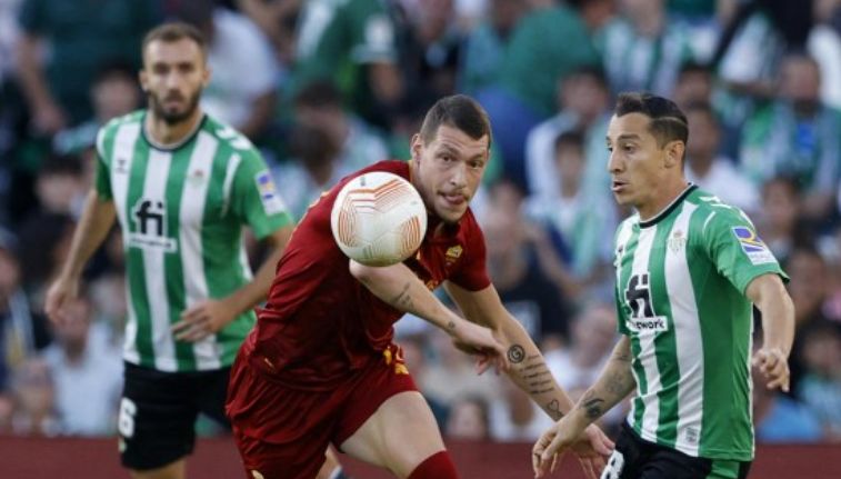 Betis avanza en Europa League; Guardado titular