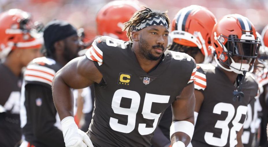 Garrett regresa a entrenar con los Browns tras accidente