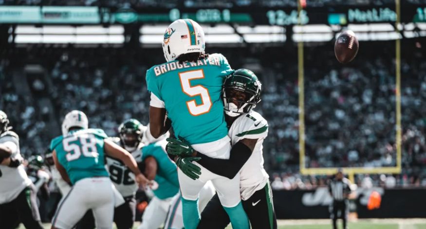 Jets arrollan 40-17 a Dolphins, que pierden a Bridgewater