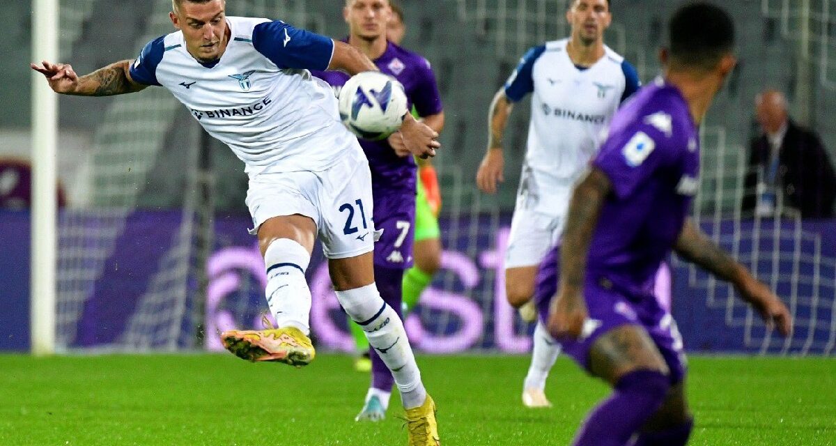 Lazio golea 4-0 a Fiorentina y es 3ra en la Serie A