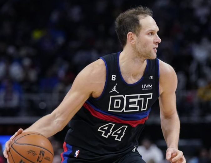 Pistons pactan contrato de 2 años con Bogdanovic