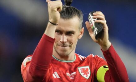 Page, técnico de Gales, niega preocupación por Bale