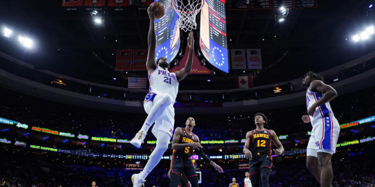 Embiid destaca con 42 puntos; 76ers vencen a Hawks