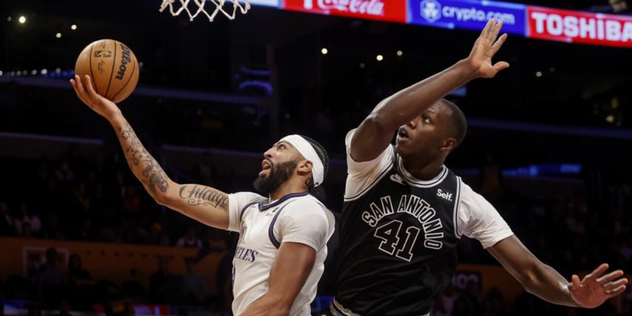 Davis comanda triunfo de Lakers sobre Spurs