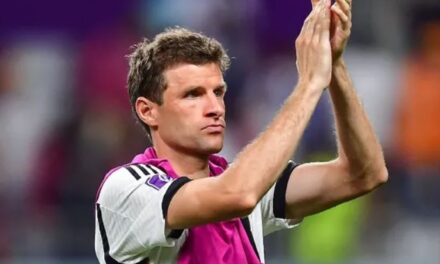 Derrota con Japón dejó muy molesto a Thomas Müller, figura de Alemania