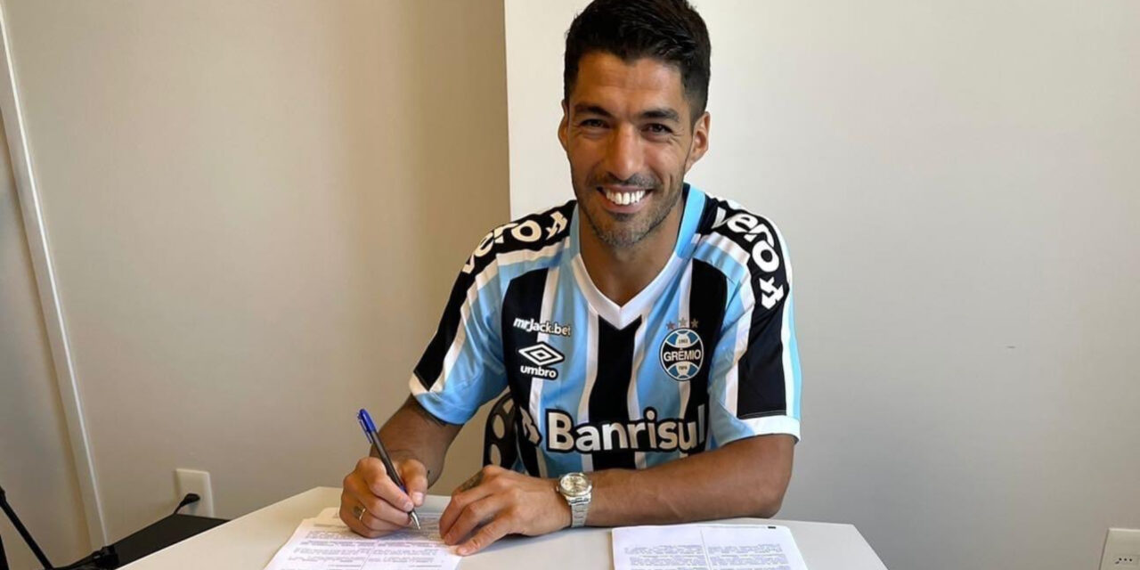  Luis Suárez fue presentado en el Gremio