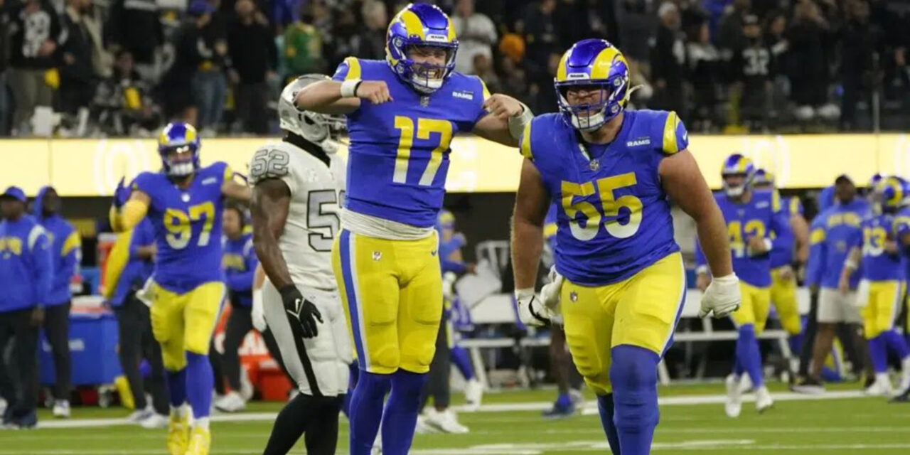 Rams y Mayfield logran triunfo por 17-16 sobre Raiders