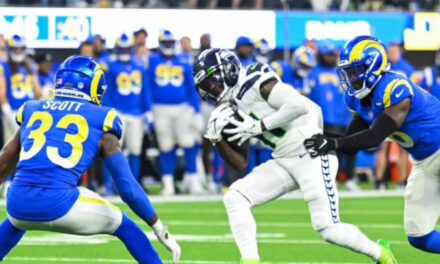 Seahawks ganan a Rams con pase de Smith a Metcalf 27-23