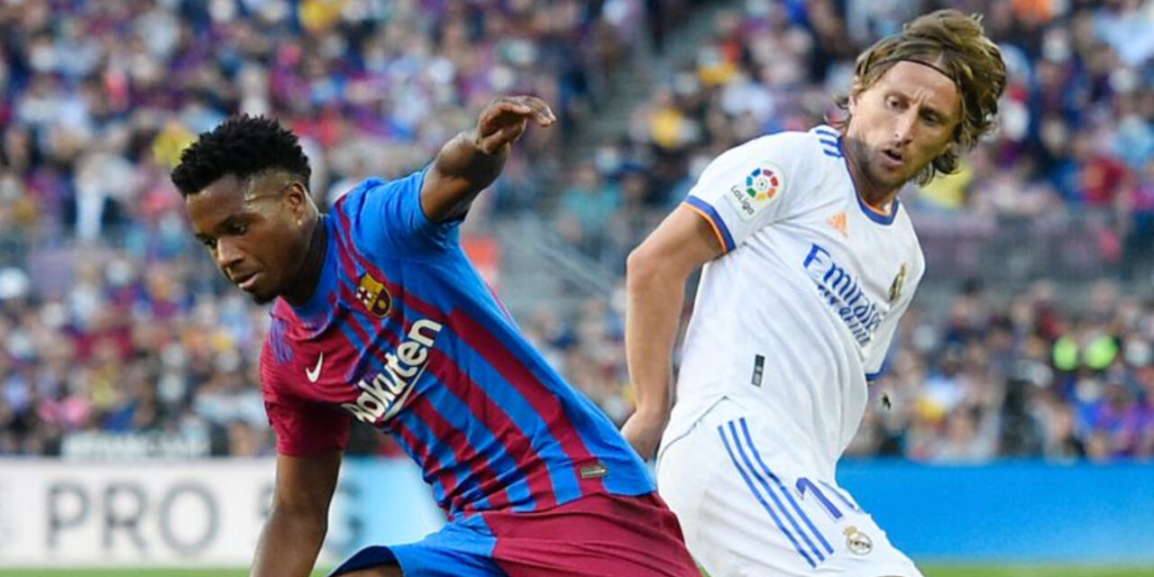 Barcelona y Real Madrid reanudan lucha en La Liga