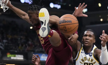 Hield conecta el triple más rápido y Pacers supera a Cavs