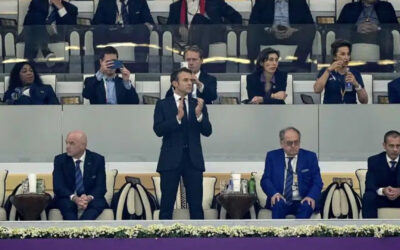 Macron disfruta el triunfo de Francia desde el estadio