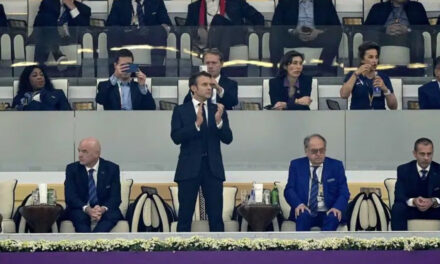 Macron disfruta el triunfo de Francia desde el estadio