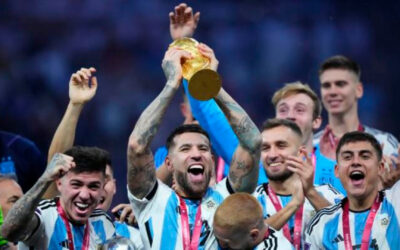 Nicolás Otamendi quiere extender su estadía en Europa y demora su regreso al fútbol argentino