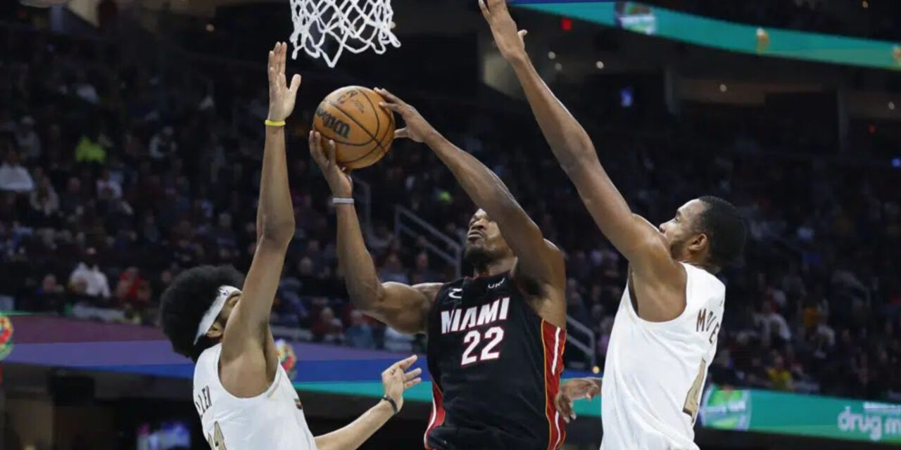 Butler anota 23; Heat supera a Cavaliers