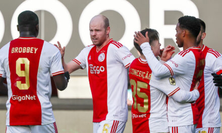 Ajax no pasa del empate con el NEC