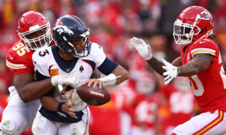 Chiefs doblegan 27-24 a Broncos tras superar inicio lento