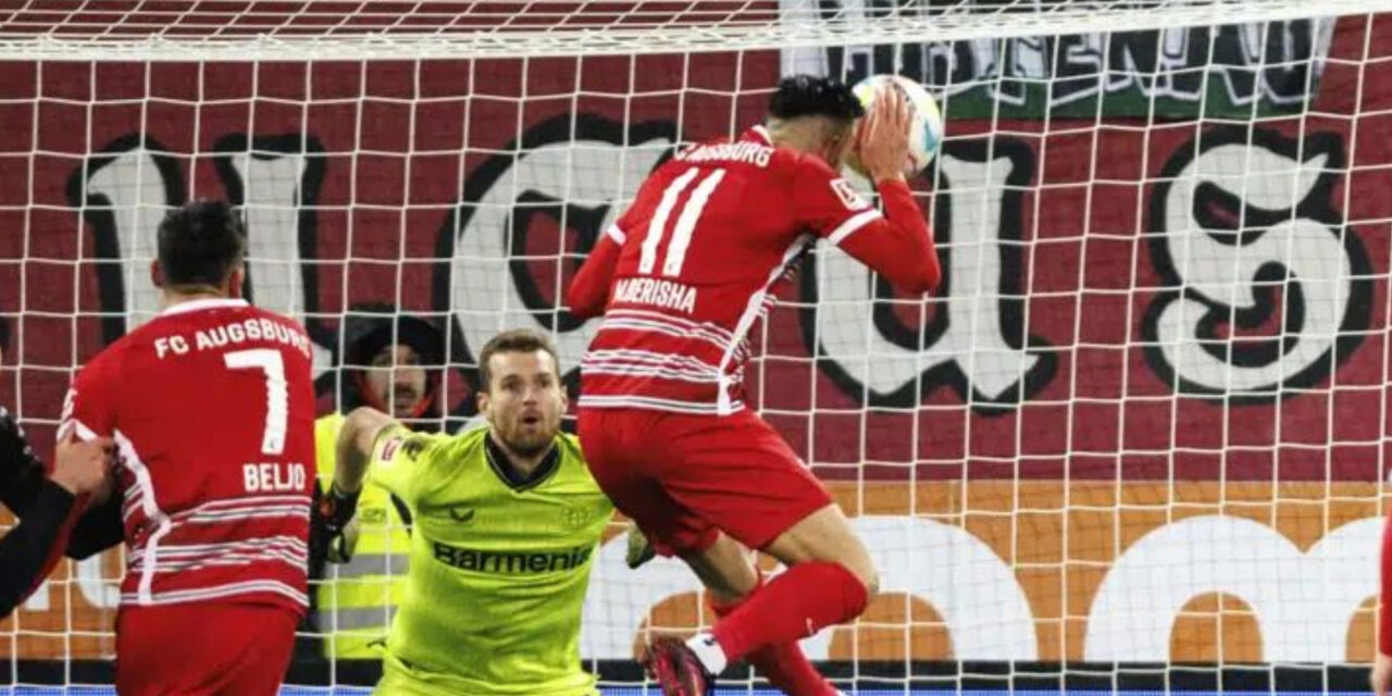 Augsburgo propina 2da derrota al hilo a Leverkusen