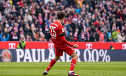 Müller rompe récord y celebra con gol en victoria del Bayern