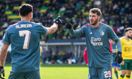 Santiago Giménez sigue haciendo goles y Feyenoord es líder