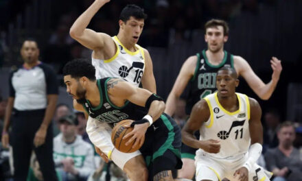Tatum anota 39 y Celtics vencen a diezmado Jazz
