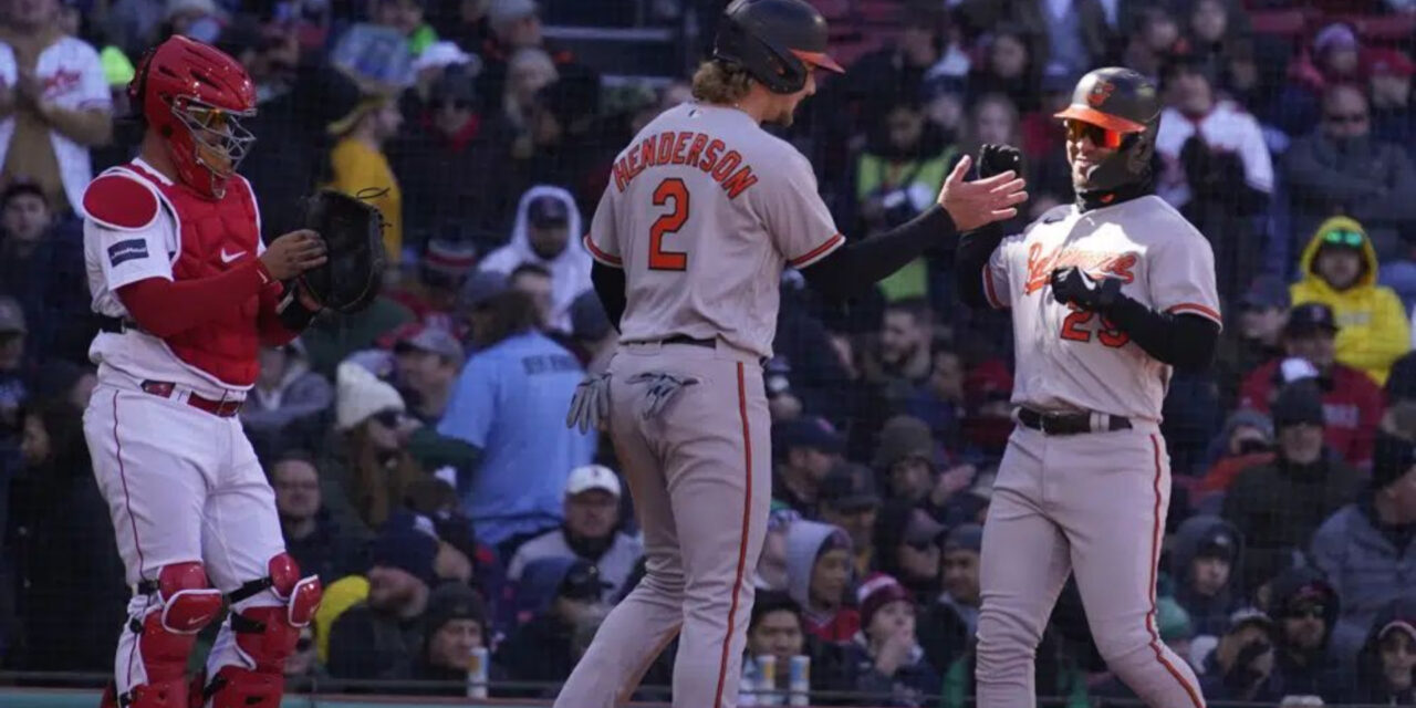 Con 5 hits de Rutschman, Orioles amargan inicio en Boston