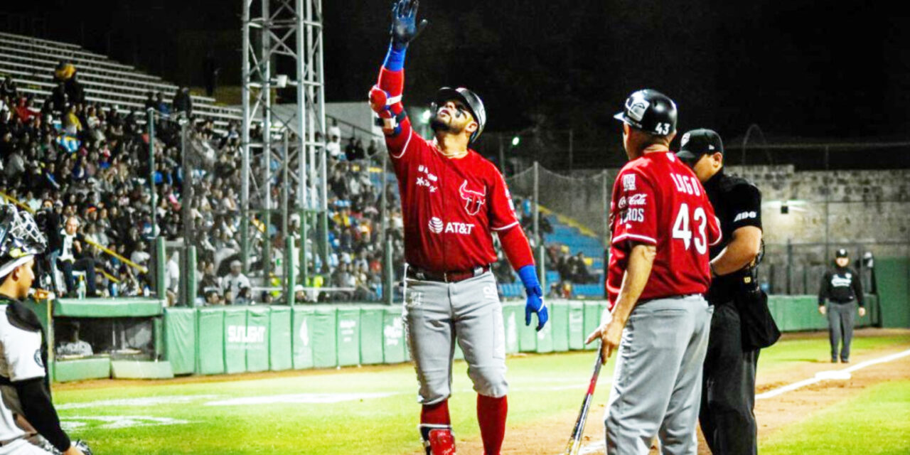 Toros emparejan serie en gran juego