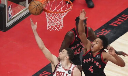 LaVine anota 39; Bulls vencen a Raptors y enfrentarán a Heat