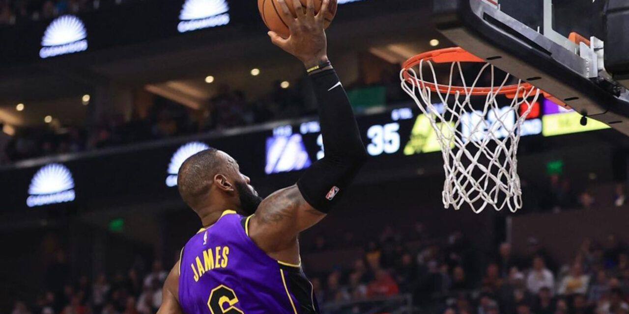 LeBron da victoria a Lakers ante Jazz en tiempo extra