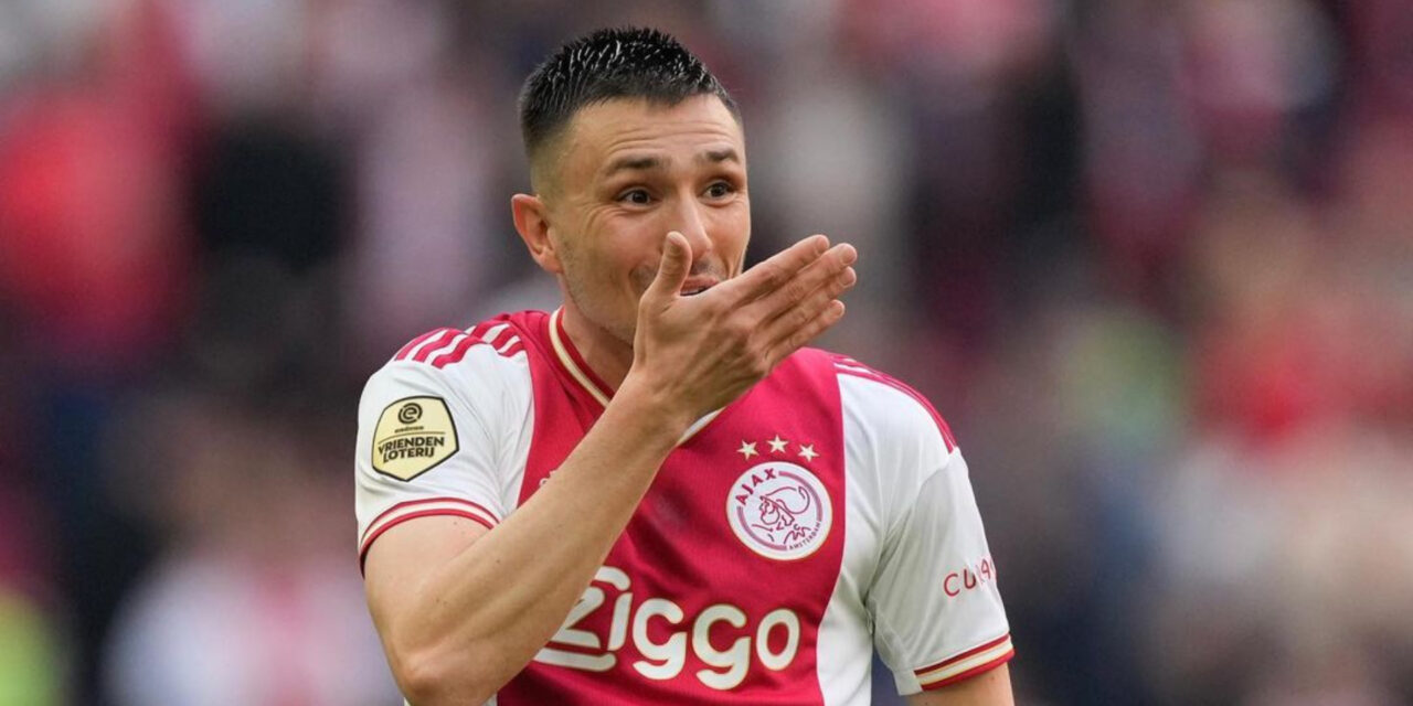 Sánchez y Edson brillaron en triunfo del Ajax