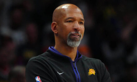 Suns despiden al Head Coach Monty Williams tras un nuevo fracaso en los ‘playoffs’