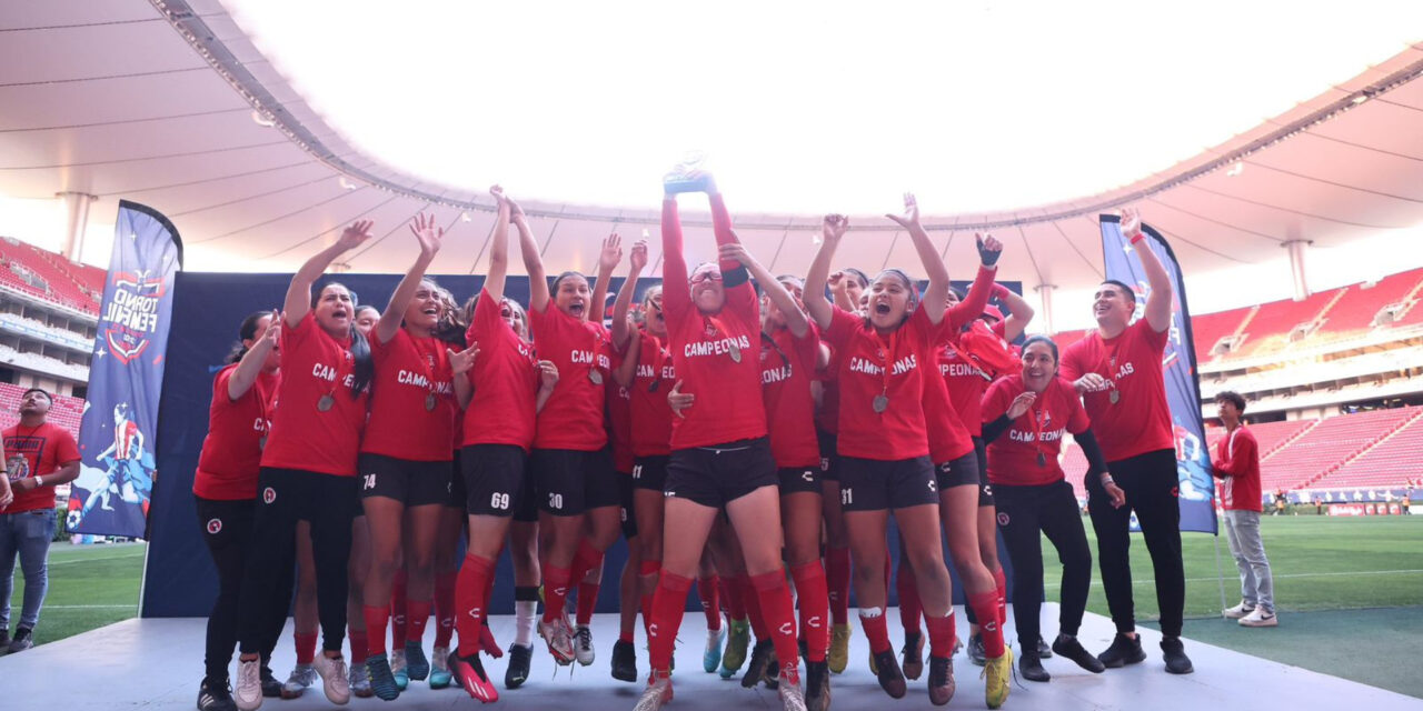 Xolos Femenil Sub-15 campeonas de torneo femenil Chivas 2023