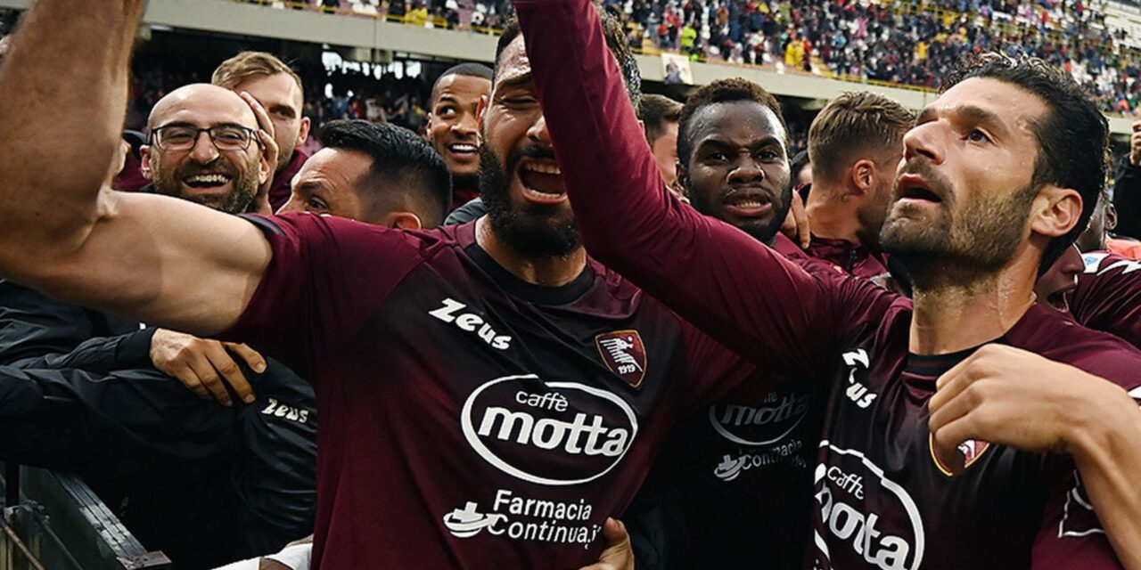 Salernitana, de Ochoa, logra la salvación