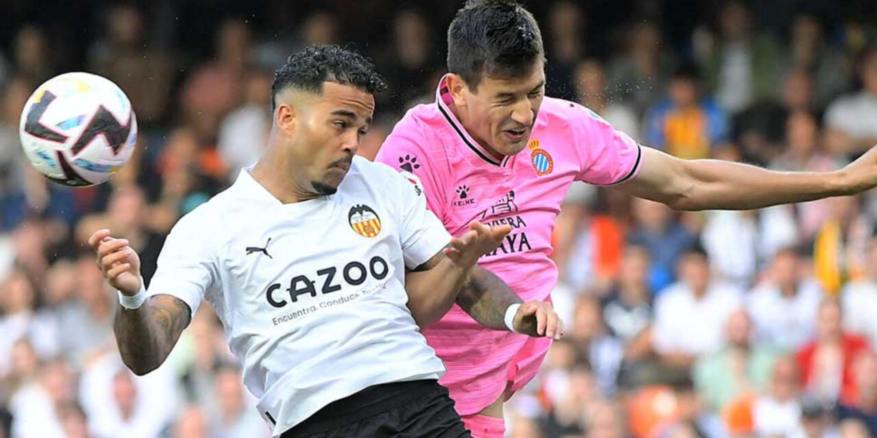 Gol de César Montes no logra salvar al Espanyol del descenso