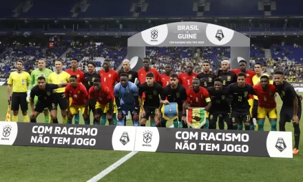 Vinicius y Brasil se visten de negro en mensaje contra el racismo