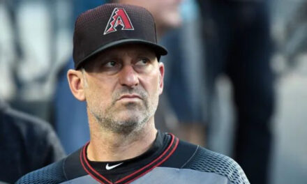 Diamondbacks extienden contrato del manager Torey Lovullo