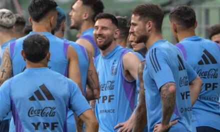 Scaloni sobre Messi y el Mundial 2026: ‘No vende humo y no miente’