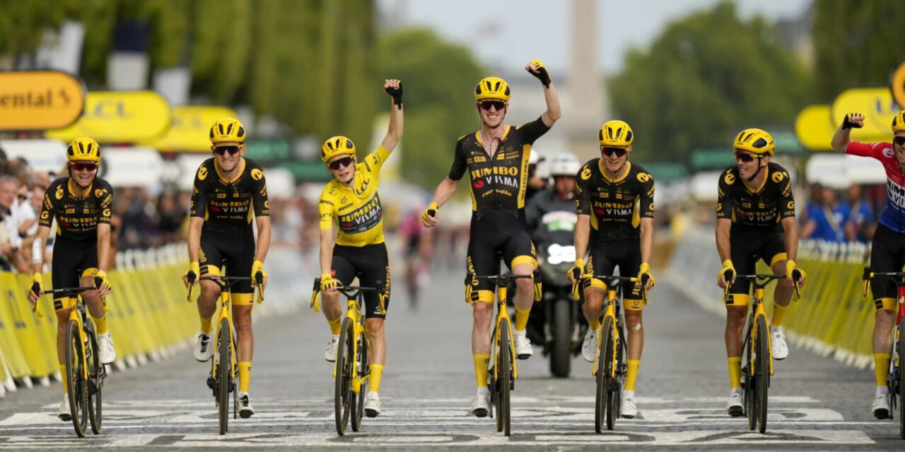 Jonas Vingegaard conquista el Tour de Francia por segundo año seguido