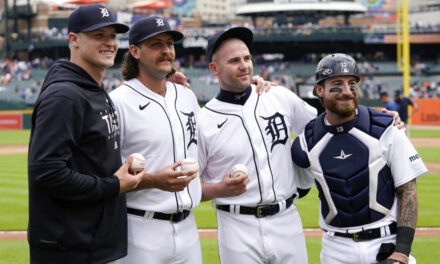 Manning, Foley y Lange lanzan no-hitter combinado por los Tigres