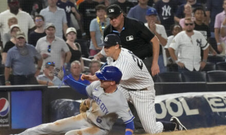 McKinney brilla con el bate y en el jardín en triunfo de Yanquis 5-4 sobre Reales