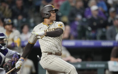Soto resuena 2 cuadrangulares para que los Padres derroten a los Rockies 4-2