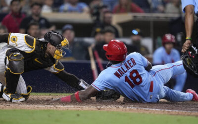 Padres caen a foja de 0-12 en innings extra; igualan a Expos de 1969