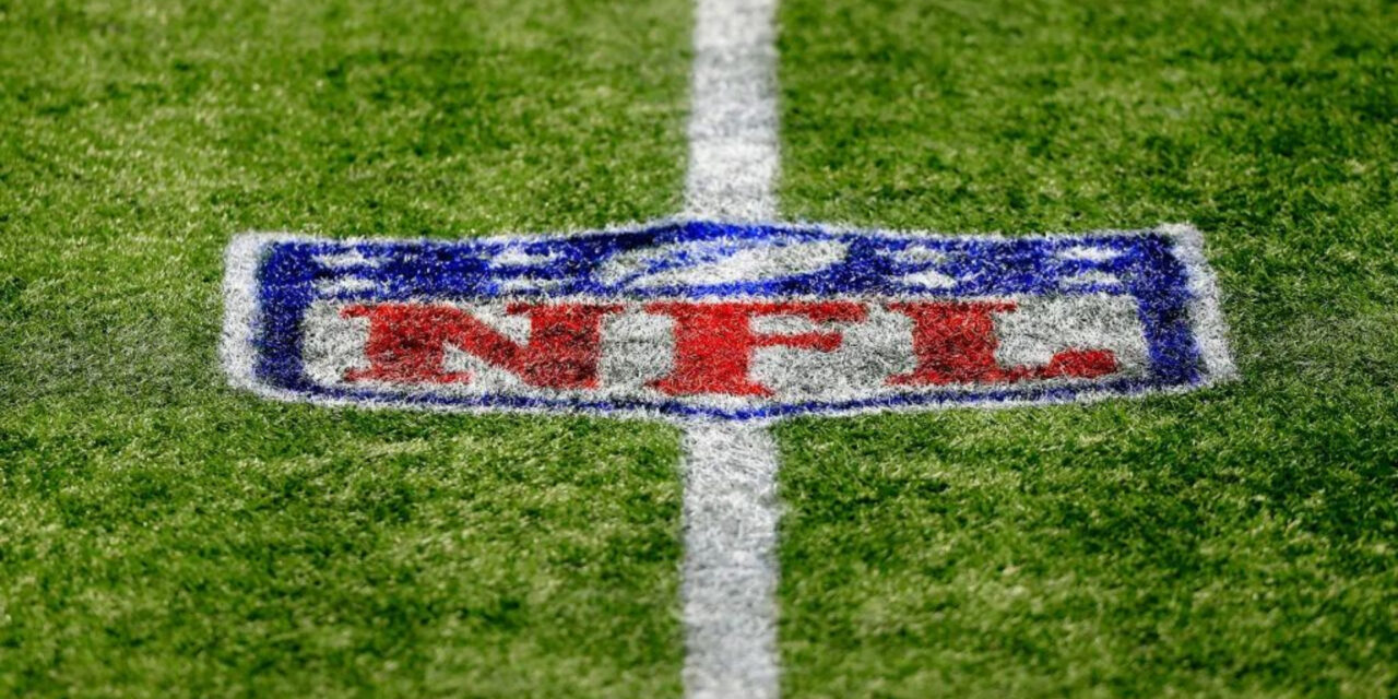Jugadores de la NFL piden a la liga que todos los estadios tengan césped natural