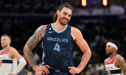 Adams se someterá a cirugía en la rodilla y se perderá toda la temporada, anuncian los Grizzlies