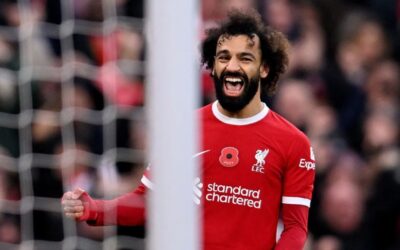 Liverpool golea 3-0 al Brentford; Salah llega a 100 goles en Inglaterra