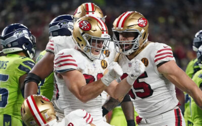 Gran 1ra mitad de McCaffrey da victoria a 49ers sobre Seahawks, 31-13