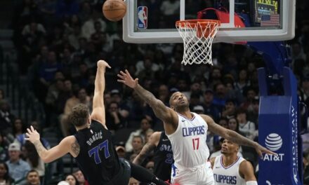 Doncic luce con 44 puntos; Mavericks doblegan a Clippers en el In-Season
