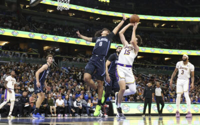 Wagner anota 26 puntos en triunfo de Magic sobre Lakers, 120-101