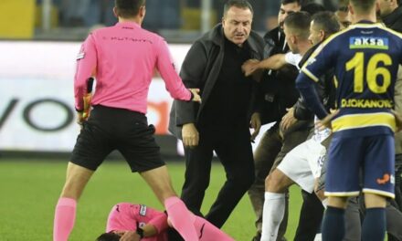 Jefe de árbitros de la FIFA reconoce que ataques contra árbitros son un cáncer en el fútbol