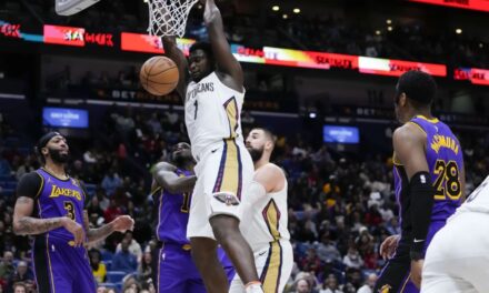 Zion Williamson y Brandon Ingram anotan 26 puntos cada uno; Pelicans superan a Lakers, 129-109